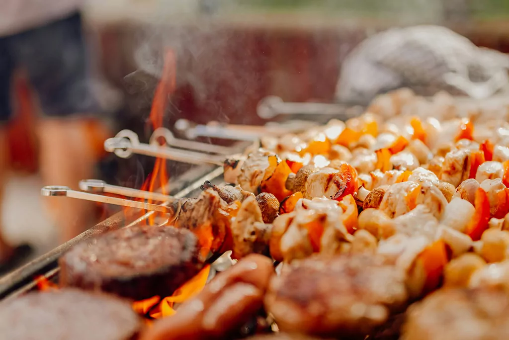 barbecue op een boot in amsterdam
